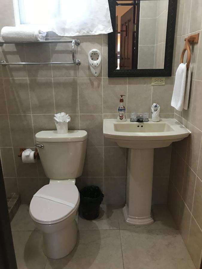 مدينة بليز Bella Sombra Guest House Downtown المظهر الخارجي الصورة