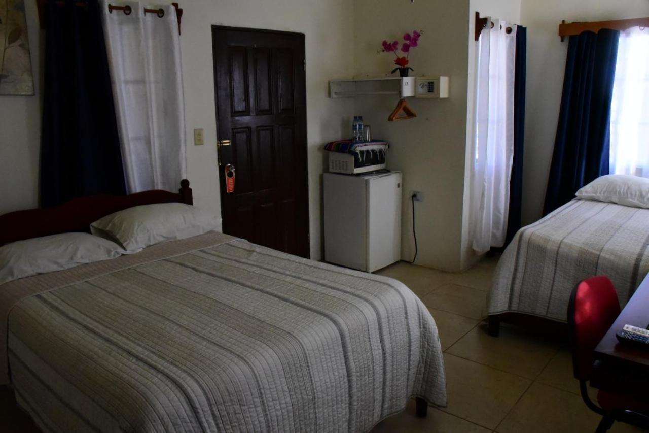 مدينة بليز Bella Sombra Guest House Downtown المظهر الخارجي الصورة