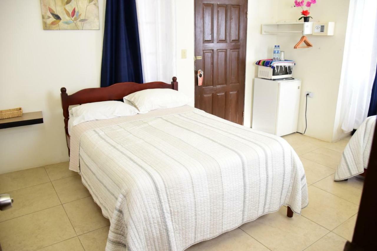 مدينة بليز Bella Sombra Guest House Downtown المظهر الخارجي الصورة